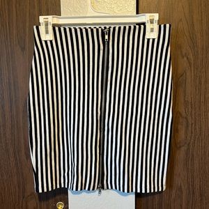 Size Small Striped Fitted Skirt